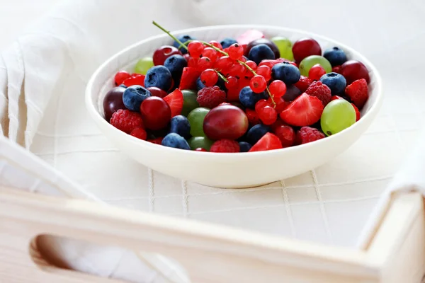Kase Çeşitli Berry Meyve Sebze Meyveler — Stok fotoğraf
