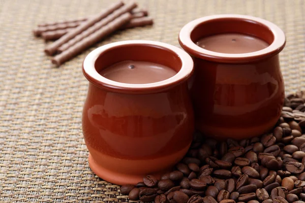 Twee Glazen Van Koffie Crème Heerlijk Dessert — Stockfoto