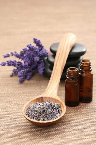 Sked Torr Lavendel Och Aromatisk Lavendel Olja — Stockfoto