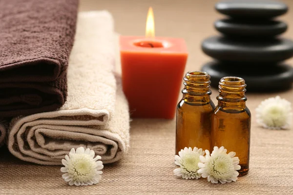 Essential Oils Flowers Towels Body Care — Stock Photo, Image