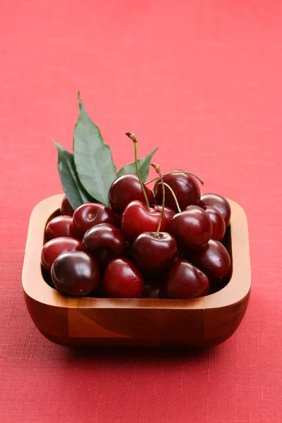 Bowl Full Delicious Cherries Summer Time — Stock Photo, Image