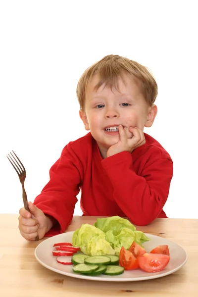 Drie Jaar Oude Jongens Plaat Van Verse Groenten Geïsoleerd Wit — Stockfoto