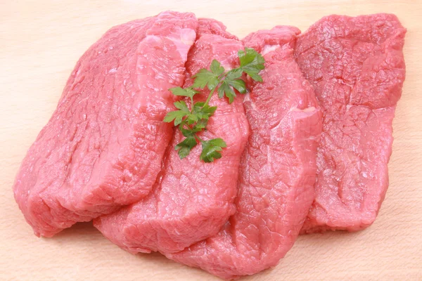 Nahaufnahmen Von Frischem Rindfleisch Bord Fertig Zum Kochen — Stockfoto