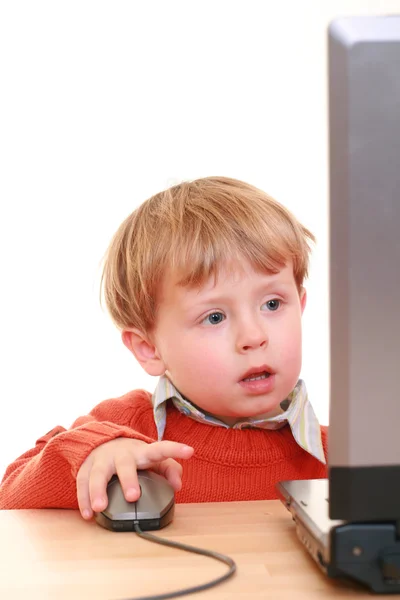 Tre Gammal Pojke Med Laptop Isolerad Vit — Stockfoto