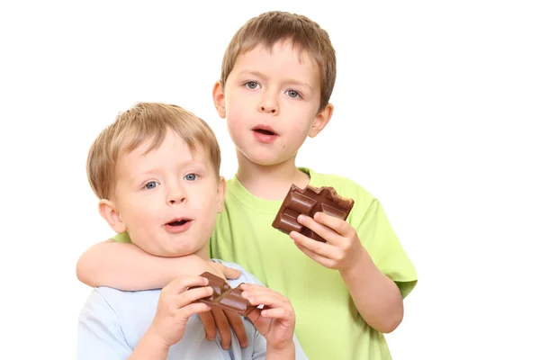 Pět Tři Roky Starý Chlapci Čokoládou Izolovaných Bílém — Stock fotografie