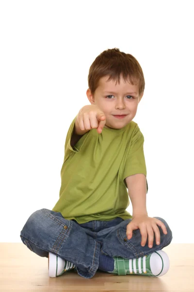 Feliz Sorrir Menino Cinco Anos Isolado Branco Foco Dedo — Fotografia de Stock