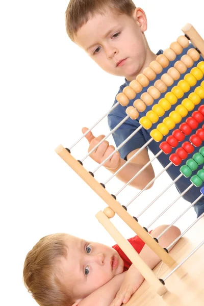 Matemáticas Aburrido Dos Niños Edad Preescolar Con Ábaco Aislado Blanco —  Fotos de Stock