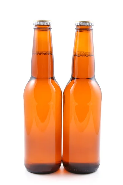 Twee Flessen Bier Geïsoleerd Wit — Stockfoto