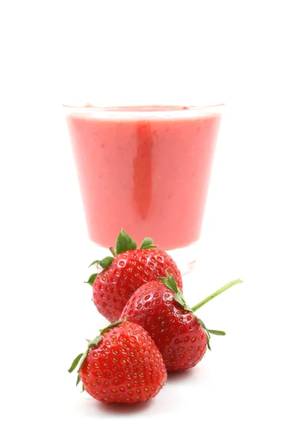 Strawberry Smoothie Geïsoleerd Wit Glas — Stockfoto