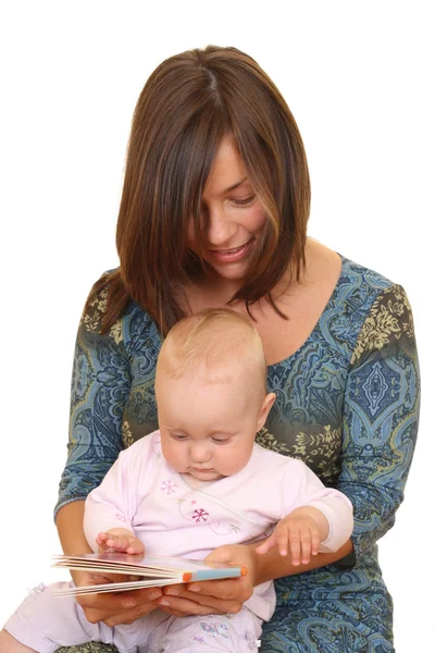 Mãe Meses Bebê Menina Leitura Livro Juntos Isolado Branco — Fotografia de Stock