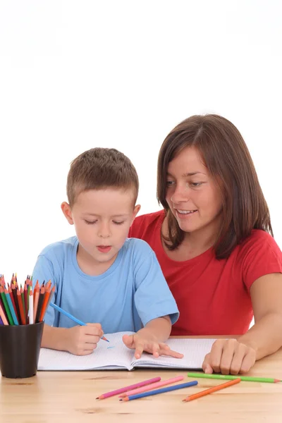 母亲和绘制在一起的老儿子孤立在白色的 — 图库照片