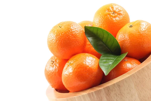 Schüssel Mit Frischen Mandarinen Isoliert Auf Weiß — Stockfoto