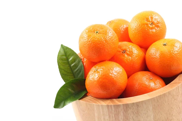 Schüssel Mit Frischen Mandarinen Isoliert Auf Weiß — Stockfoto