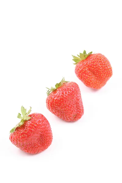 Fresas Frescas Deliciosas Aisladas Blanco —  Fotos de Stock