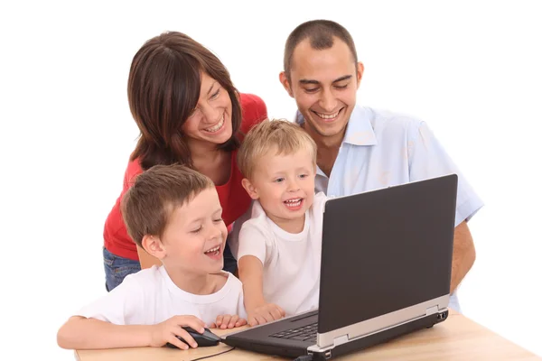 Ouders Twee Zonen Plezier Met Computerspel Geïsoleerd Wit — Stockfoto