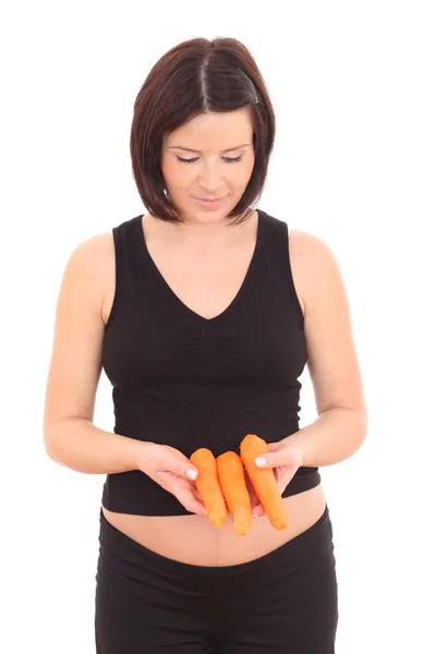Junge Schöne Schwangere Frau Mit Frischen Karotten Isoliert Auf Weiß — Stockfoto