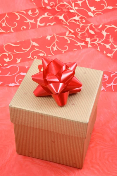 Gift Van Kerstmis Met Rode Boog Close Ups — Stockfoto