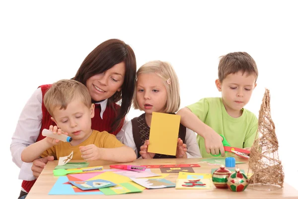 Mãe Crianças Fazendo Cartões Natal Todos Cartões São Feitos Por — Fotografia de Stock