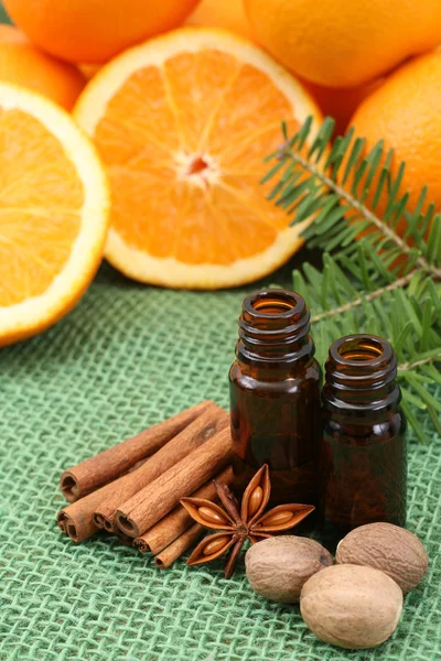 Tökéletes Téli Aromaterápiás Olajat Narancs — Stock Fotó