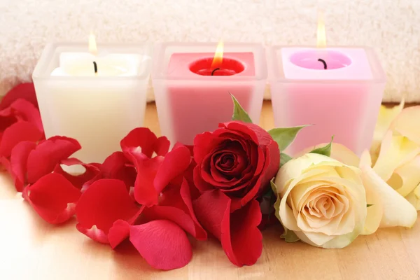 Tratamiento Belleza Velas Toalla Rosas Todo Que Necesita Para Relajarse — Foto de Stock