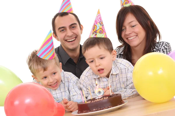 Família Comemorar Aniversário Bolo Aniversário Muita Diversão — Fotografia de Stock