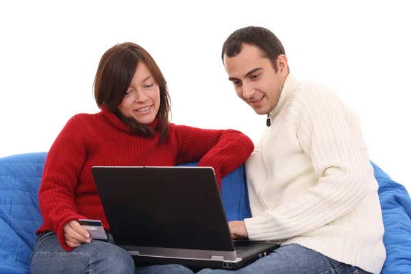 Γυναίκα Και Άντρας Διασκεδάζοντας Φορητό Υπολογιστή Που Απομονώνονται Λευκό — Φωτογραφία Αρχείου