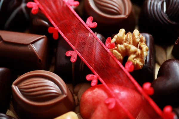 Κοντινά Πλάνα Των Νόστιμα Σοκολατάκια Γλυκά Τρόφιμα — Φωτογραφία Αρχείου