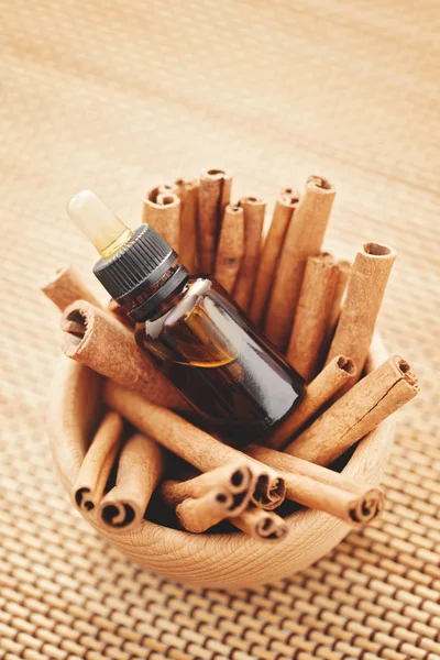 Aromaterapi på kanel - Stock-foto