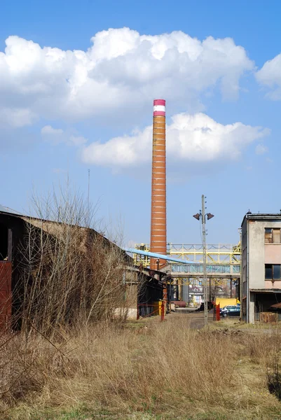 Старий завод — стокове фото