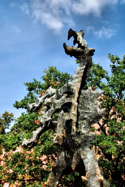 Wawelski dragon statue — Stock Photo, Image