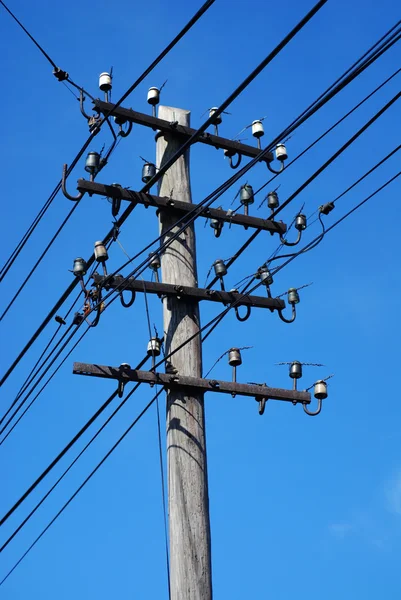 Nagyfeszültségű elektromos vezeték — Stock Fotó