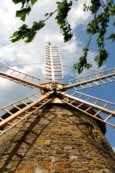 Ancien moulin à vent — Photo