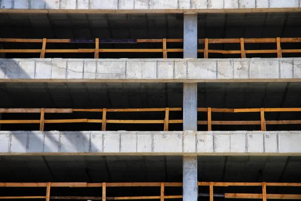 Stål kran på byggnadsplatsen — Stockfoto