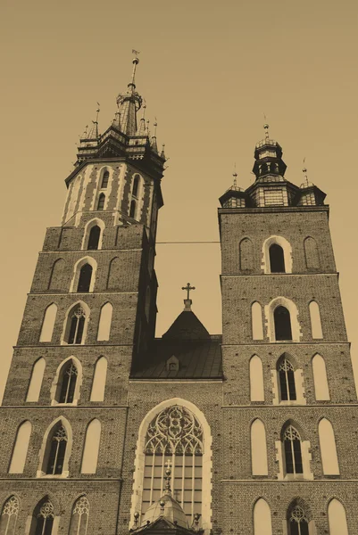 A torre da Igreja Mariacki em Cracóvia, Polônia — Fotografia de Stock