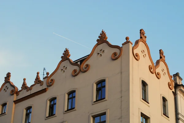 Старый дом на главной площади в Кракове — стоковое фото