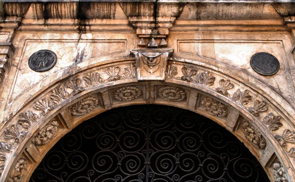 Oud huis op het hoofdplein van Krakau — Stockfoto