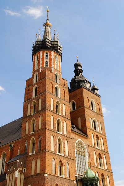 La torre della chiesa Mariacki a Cracovia — Foto Stock