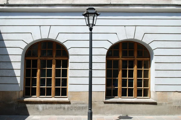 在克拉科夫的主要广场上的老房子 — 图库照片