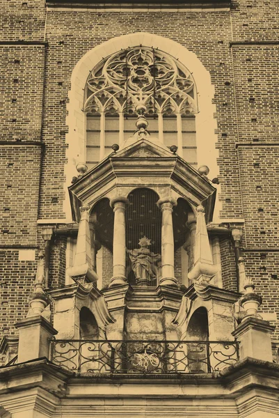Fragment van St Mary's Church in Kraków — Stockfoto
