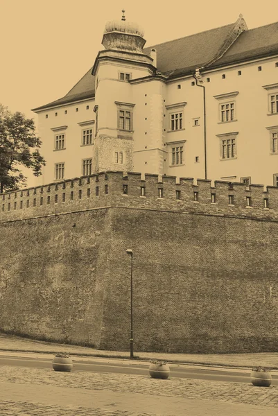 Oude stijl foto van Koninklijke wawel kasteel, Kraków — Stockfoto