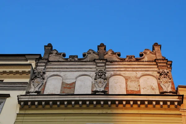 Старий будинок на площі у Кракові — стокове фото