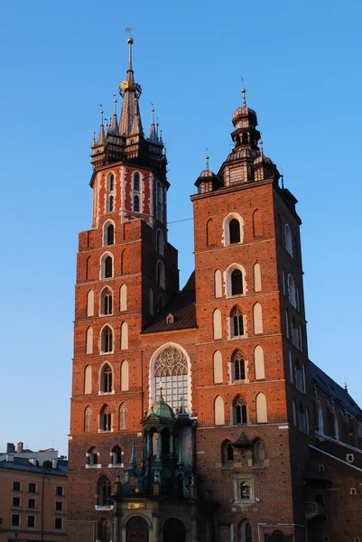 Der Turm der Mariacki-Kirche in Krakau — Stockfoto