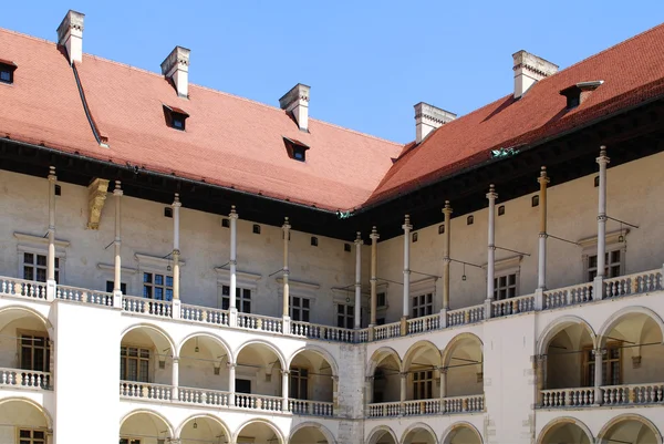 Arcades Renaissance. Château royal de Wawel à Cracovie — Photo