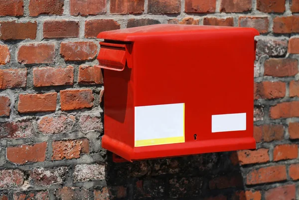 Piros postai doboz — Stock Fotó