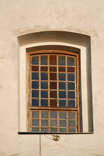 Oude venster — Stockfoto
