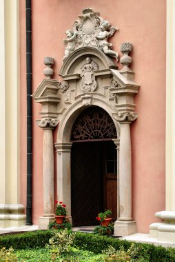 Kilise st. Michael sandomierz içinde Portal