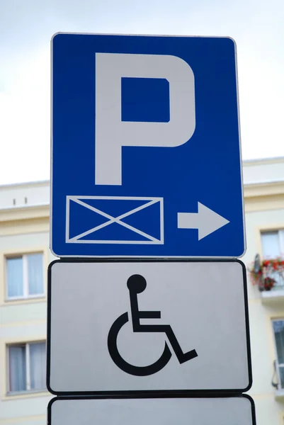 Assine para estacionamento desativado — Fotografia de Stock