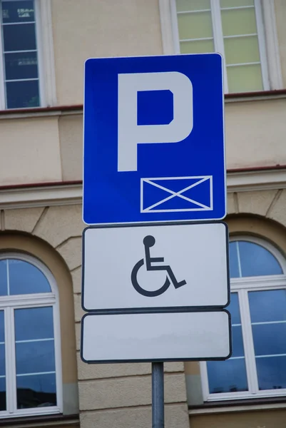 Segnaletica per parcheggio per disabili — Foto Stock