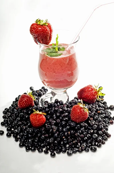 Smoothie with fresh strawberry — Stock Photo, Image
