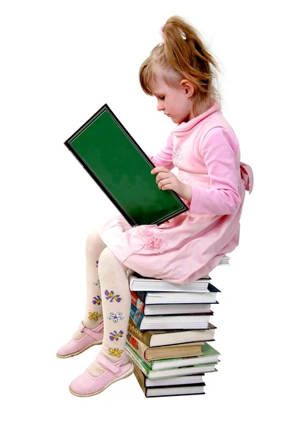 Na białym tle czytanie dziewczynka — Zdjęcie stockowe